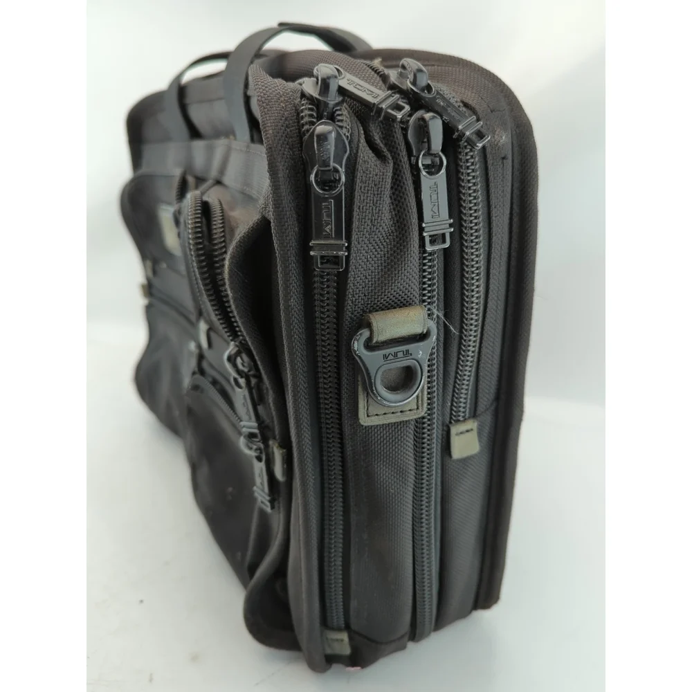 Tumi Alpha 2 15 inch Laptop Briefcase - Black